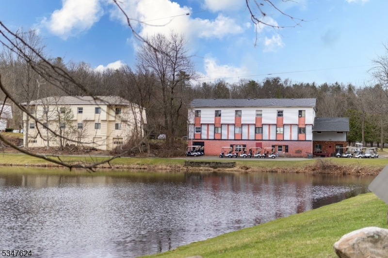 101 Hidden Glen Ln A