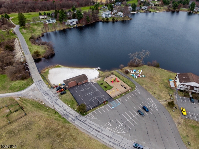 101 Hidden Glen Ln A