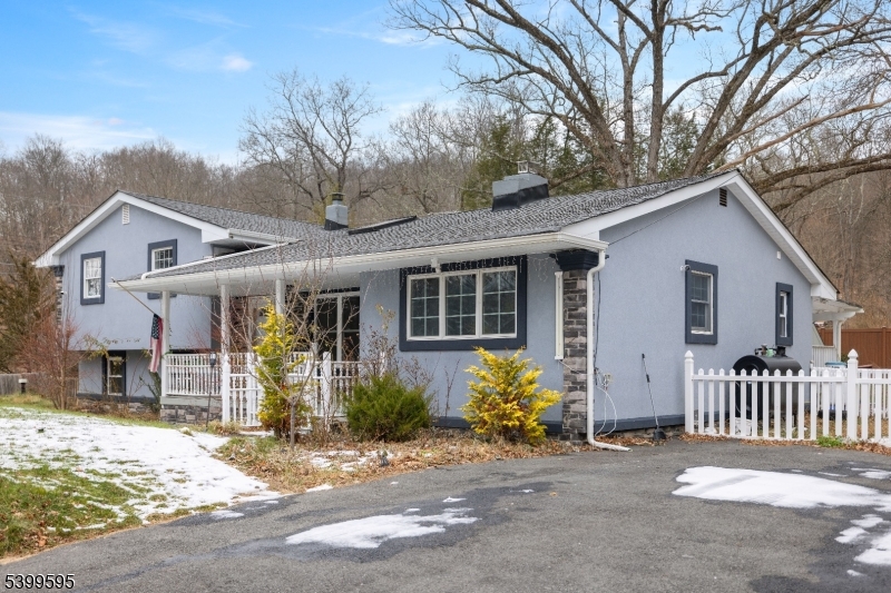 66 Silver Grove Rd