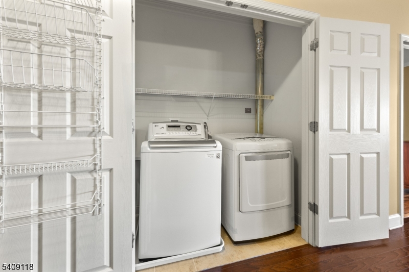 6110 Veterans Dr 6110