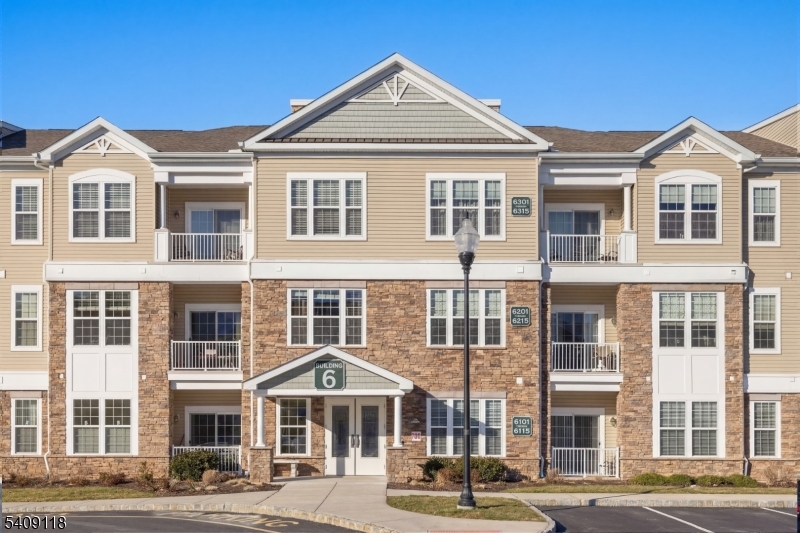 6110 Veterans Dr 6110