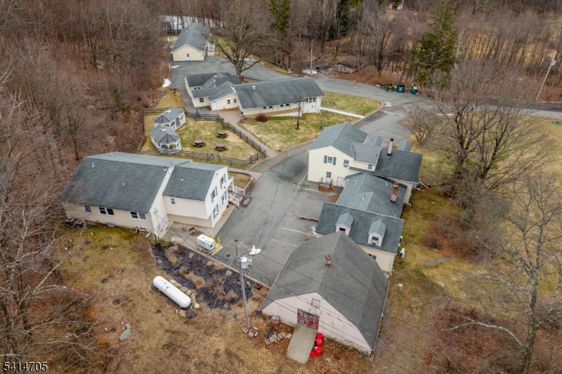 240 Longhouse Dr