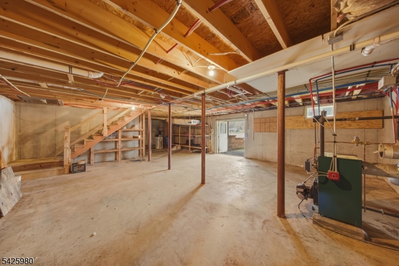 14 E Shore Dr