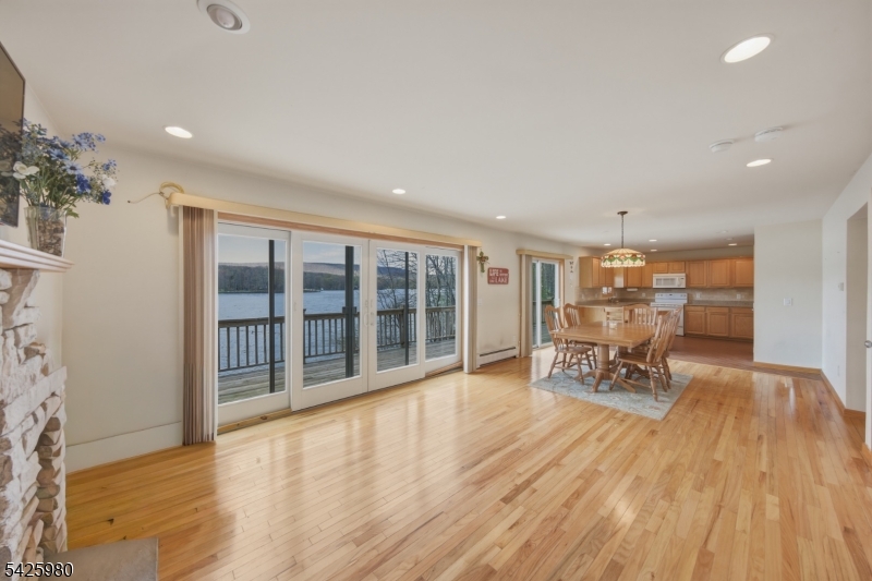 14 E Shore Dr