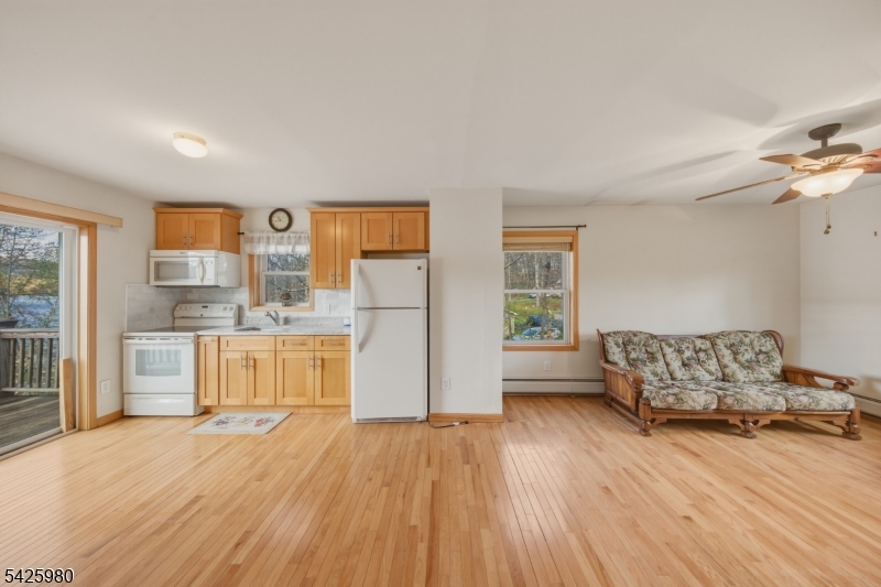 14 E Shore Dr