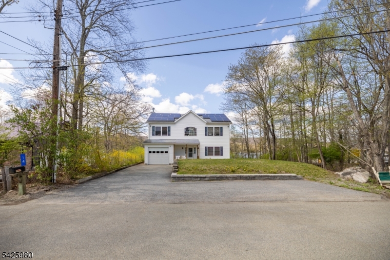 14 E Shore Dr