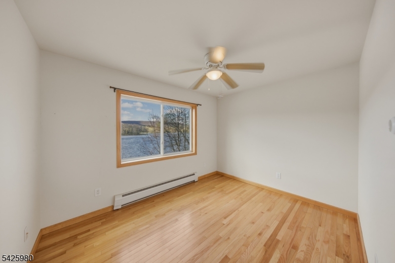 14 E Shore Dr