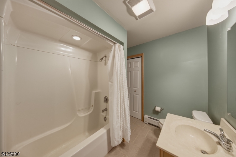 14 E Shore Dr