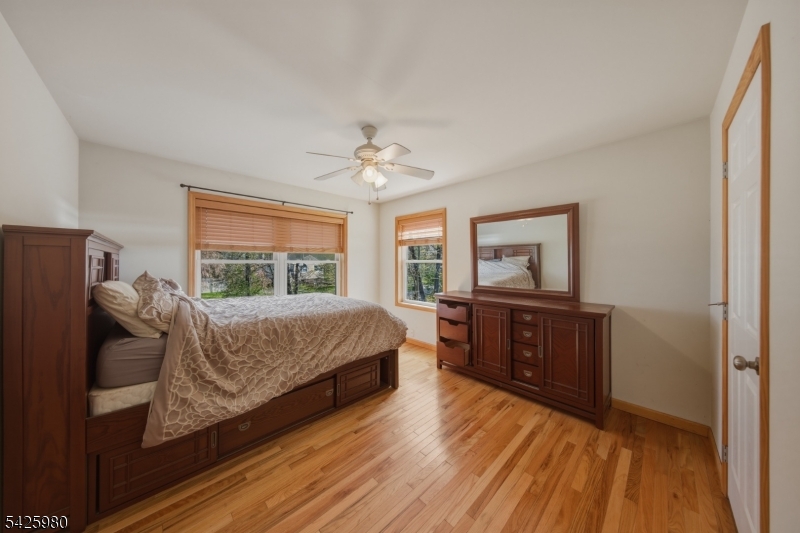 14 E Shore Dr