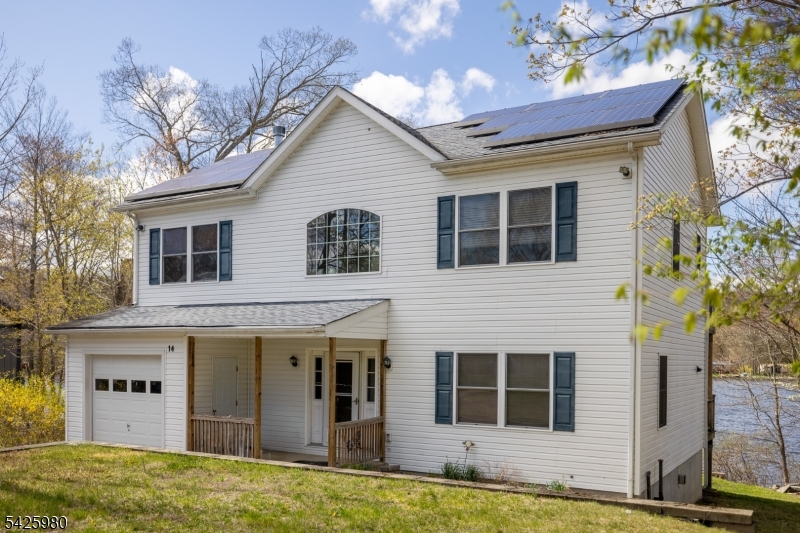 14 E Shore Dr