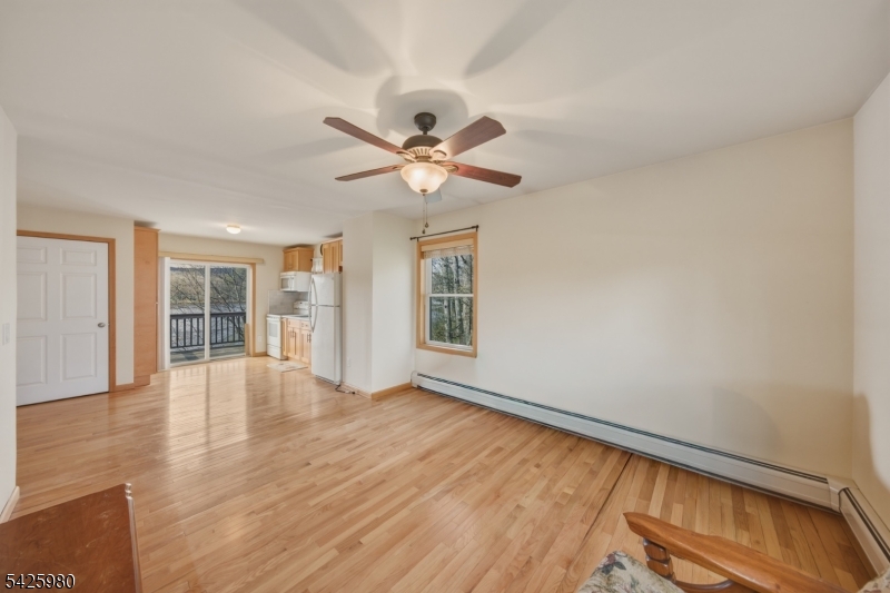 14 E Shore Dr