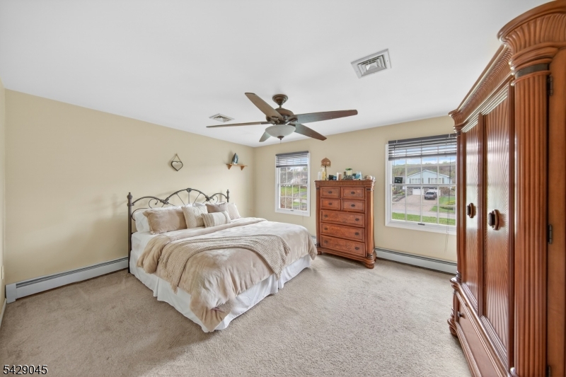 20 Willow Grove Ct
