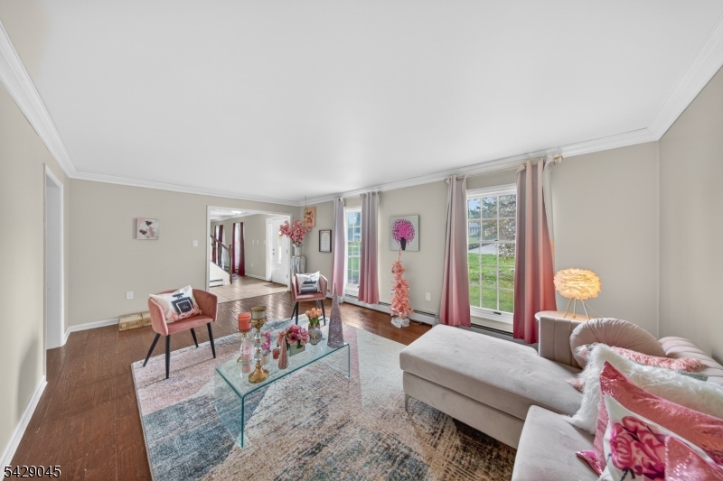 20 Willow Grove Ct