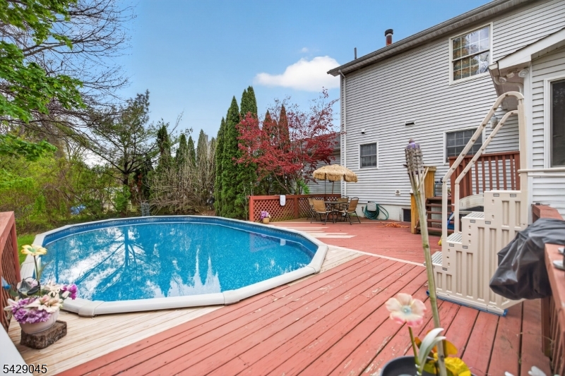20 Willow Grove Ct