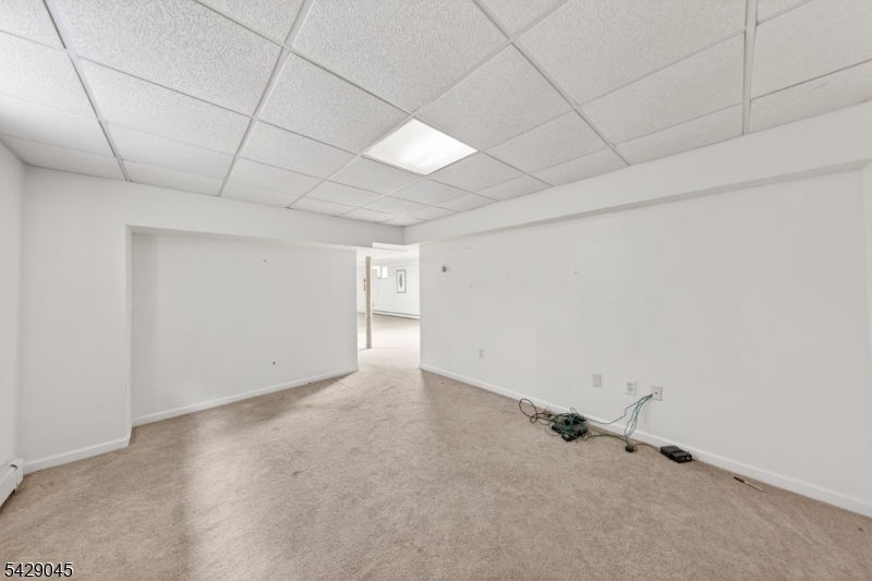 20 Willow Grove Ct