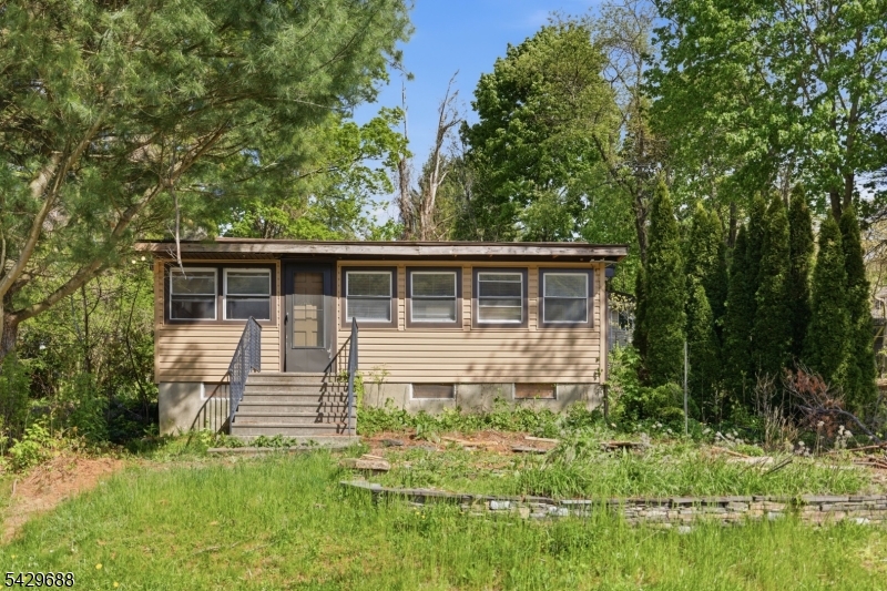 39 Fernwood Ave