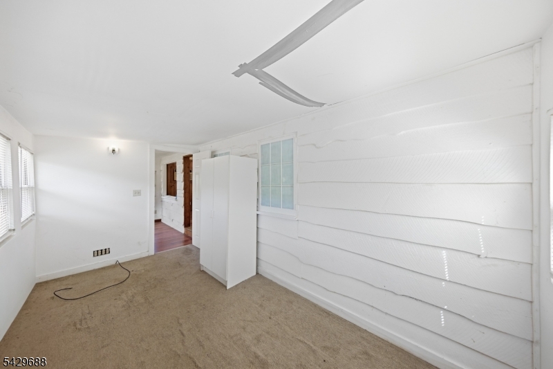 39 Fernwood Ave