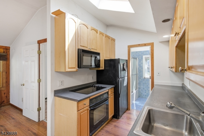 39 Fernwood Ave