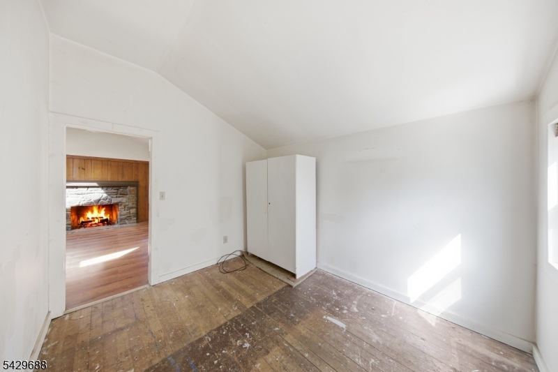 39 Fernwood Ave