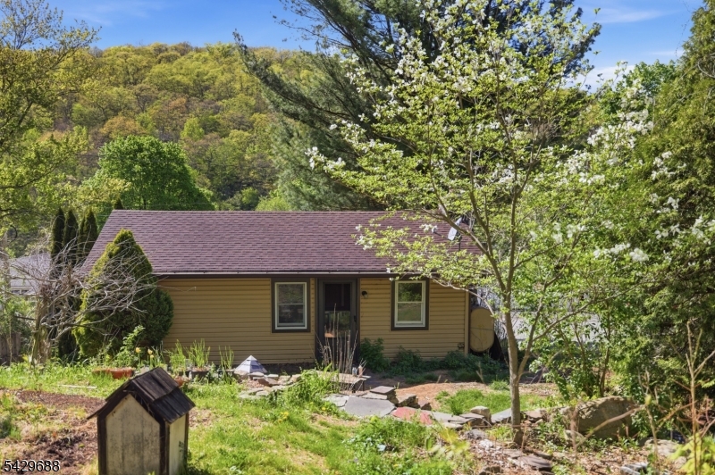 39 Fernwood Ave