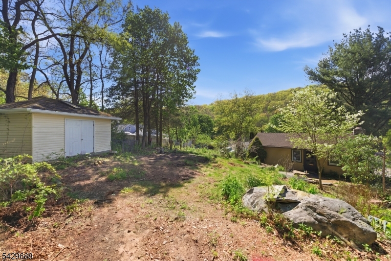 39 Fernwood Ave