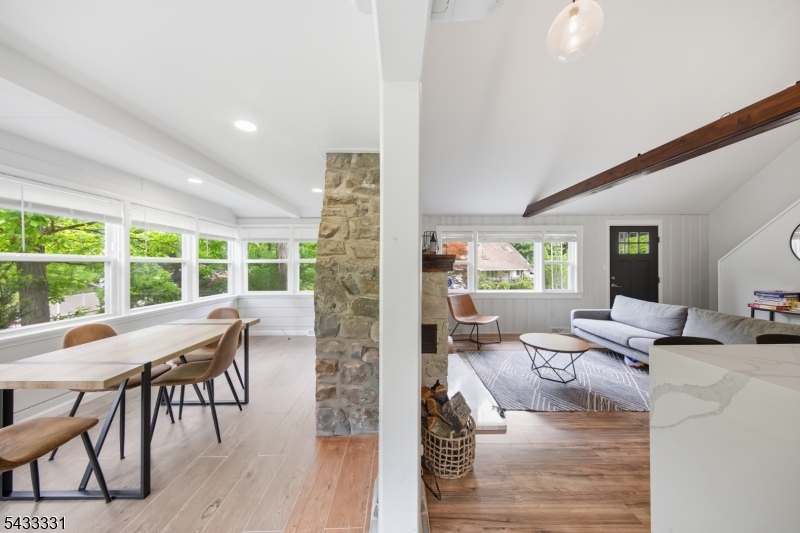 123 Glen Rd