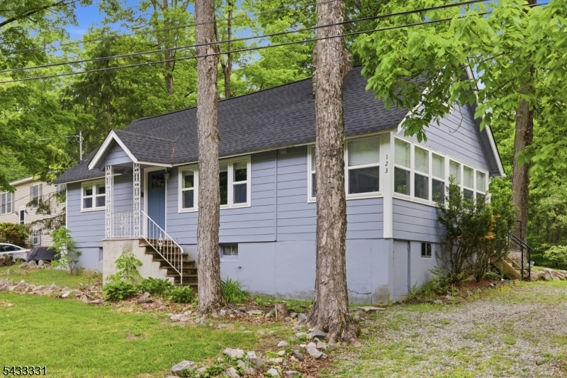 123 Glen Rd