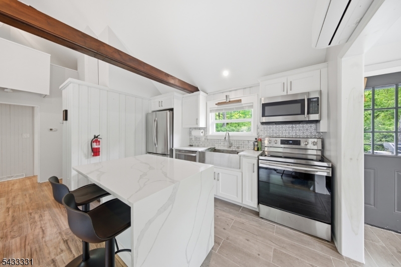 123 Glen Rd