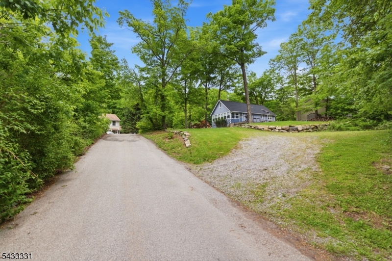 123 Glen Rd