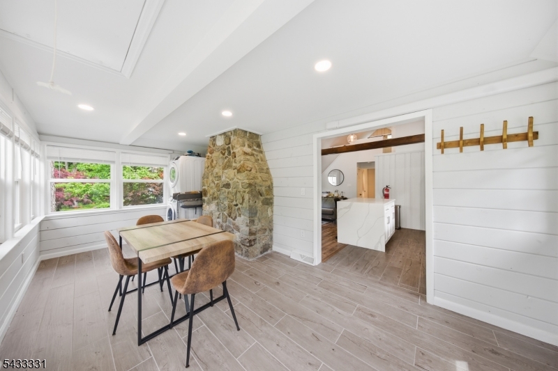 123 Glen Rd