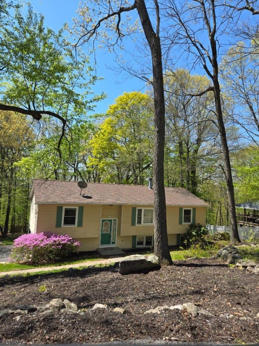 12 Ridge Rd