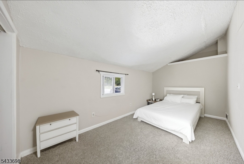117 Silver Lake Rd
