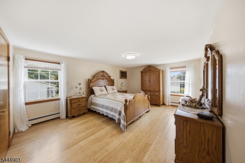 15 Spruce Pl