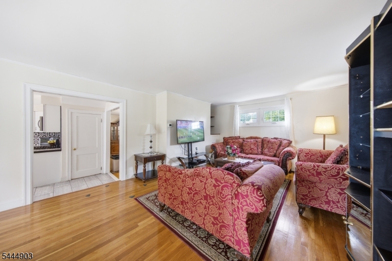 15 Spruce Pl