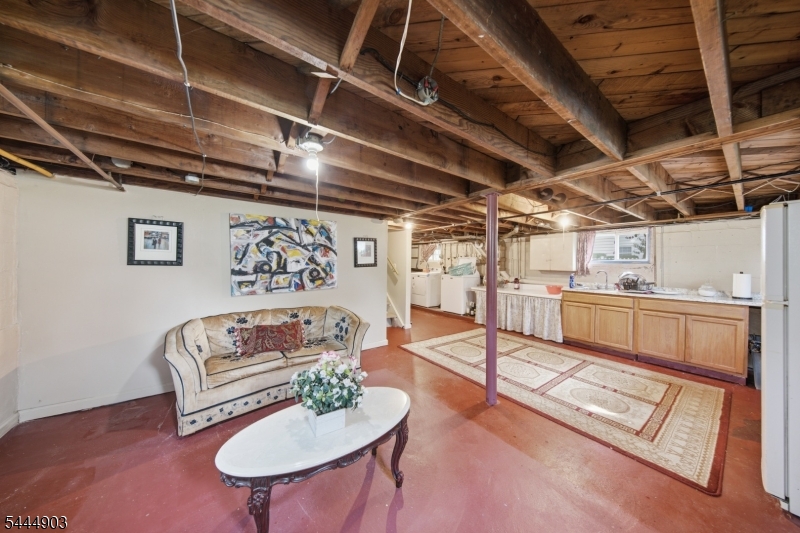 15 Spruce Pl