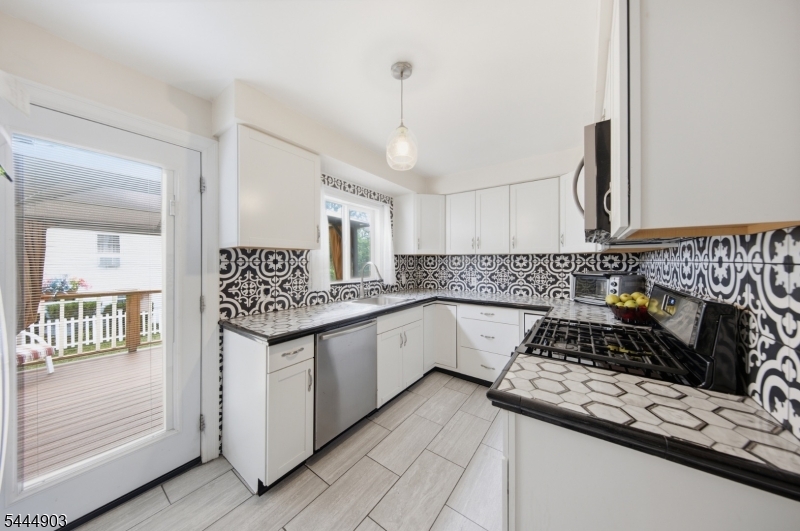 15 Spruce Pl
