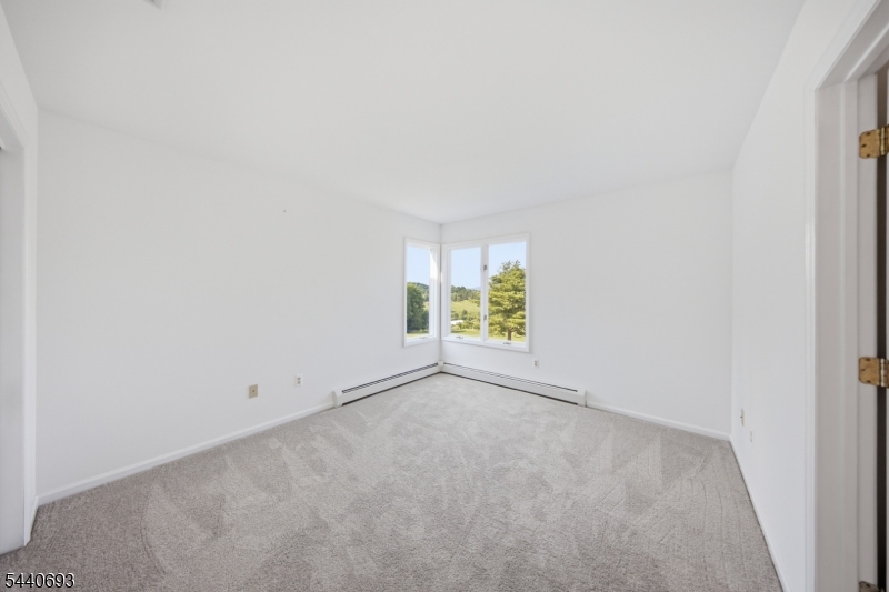 130 Pond School Rd