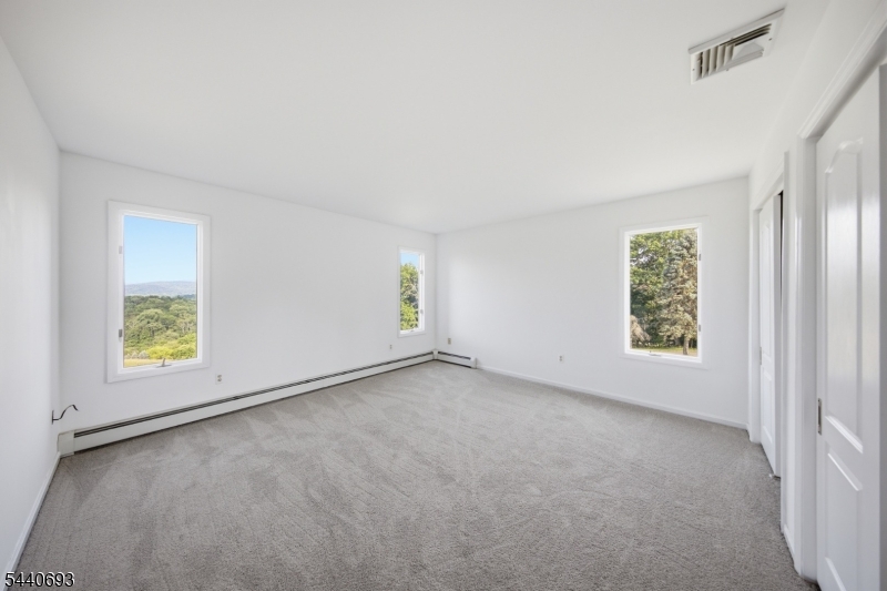 130 Pond School Rd