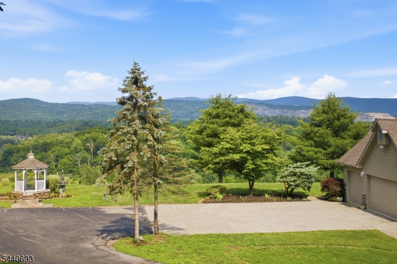 130 Pond School Rd