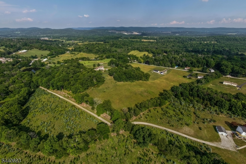 130 Pond School Rd