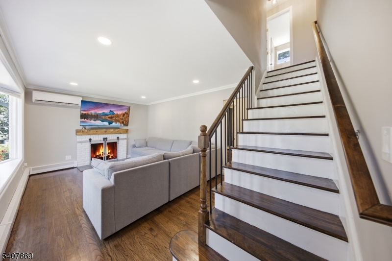 27 Jefferson Ter