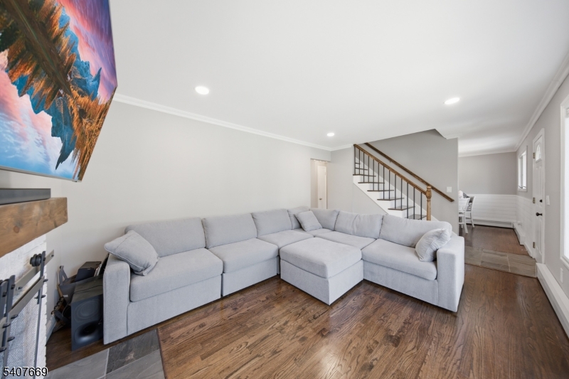 27 Jefferson Ter
