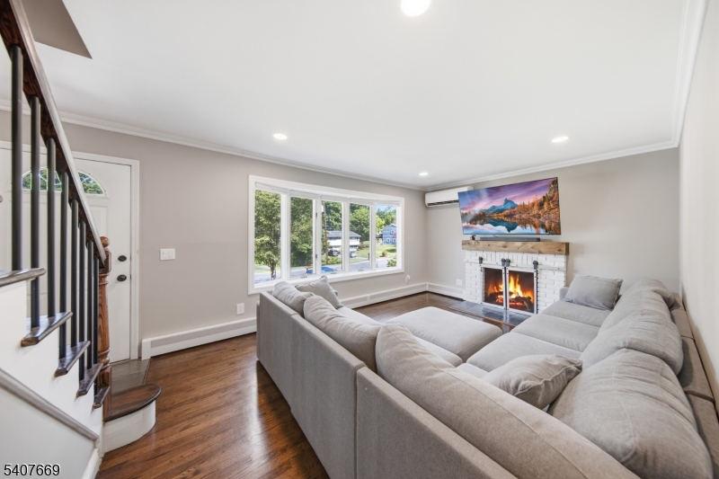 27 Jefferson Ter