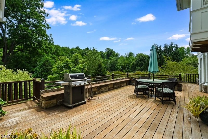 936 Dove Island Rd