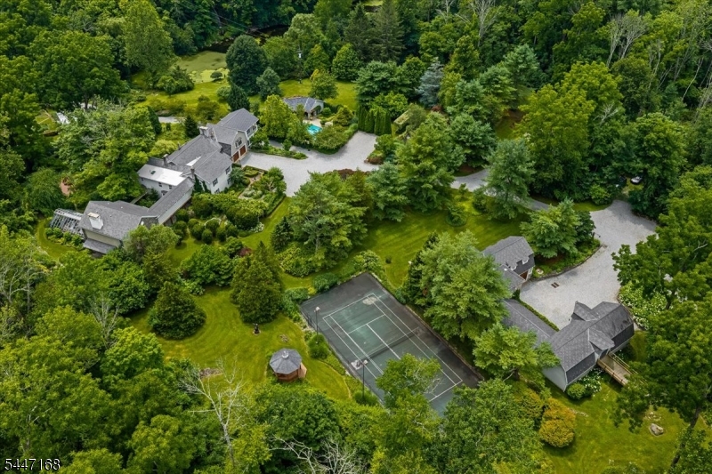 936 Dove Island Rd