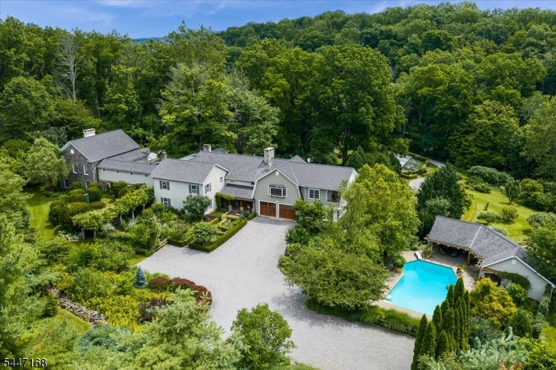 936 Dove Island Rd