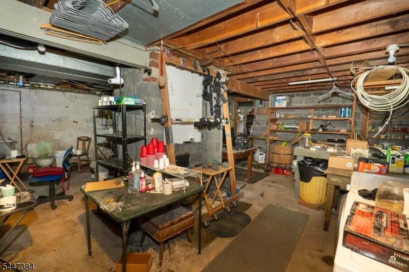 24 Underrock Rd