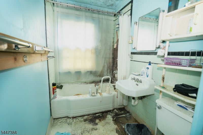 24 Underrock Rd