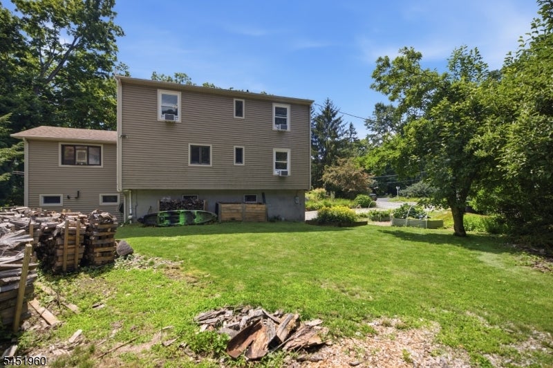 26 Lake Shore Rd W