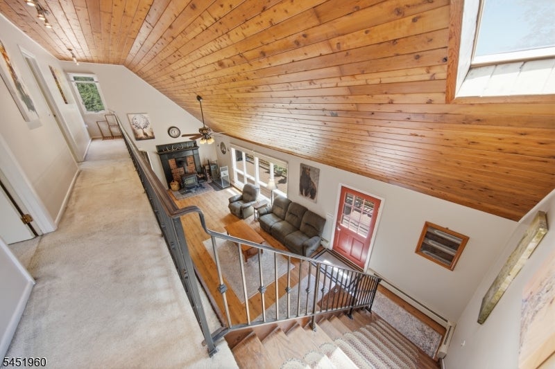 26 Lake Shore Rd W